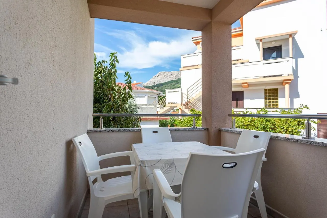Apartments Crnekovic Baska  كرواتيا