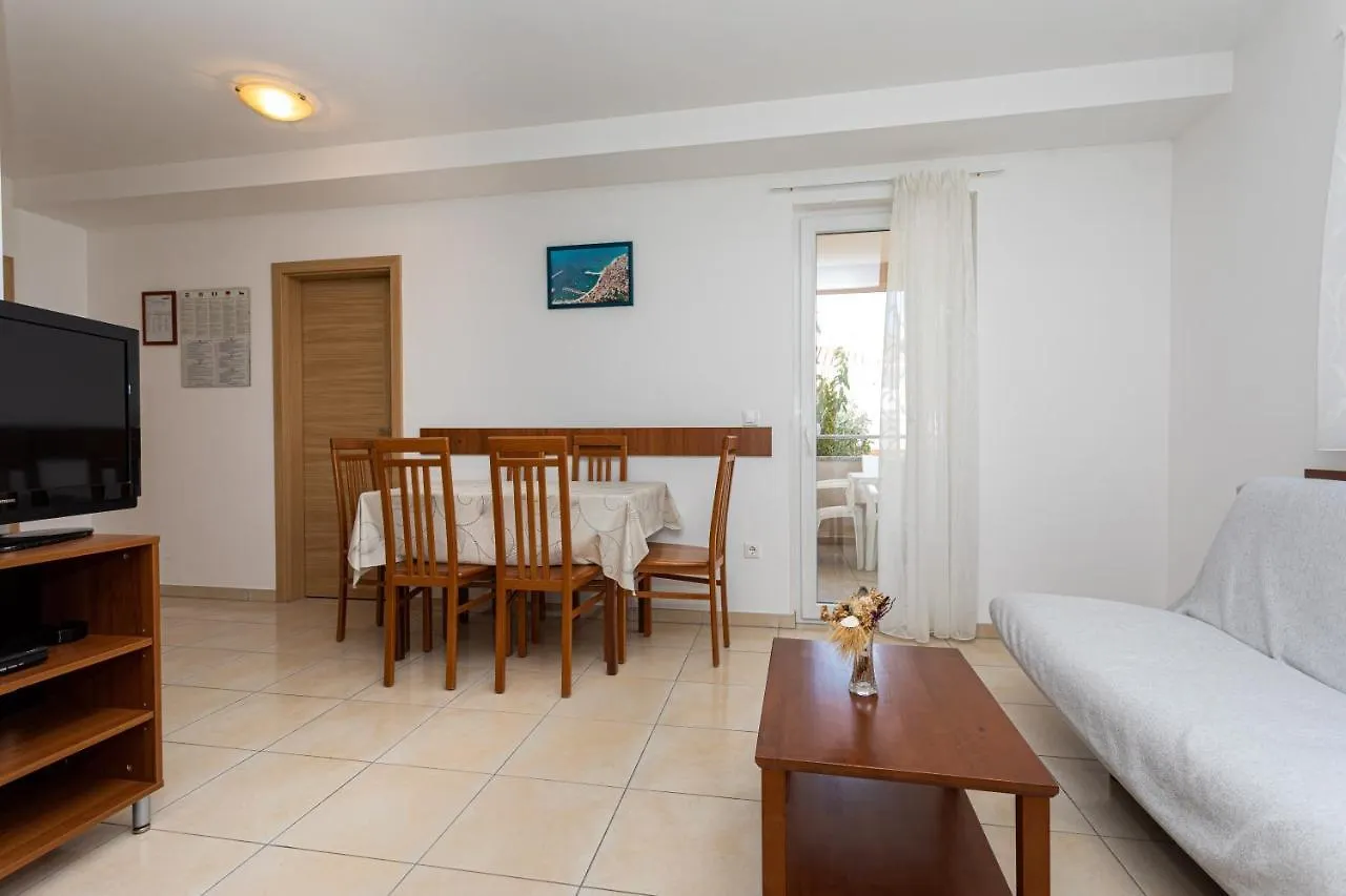 Apartments Crnekovic Baska